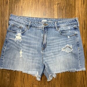 Old Navy Women’s Distressed Denim Shorts